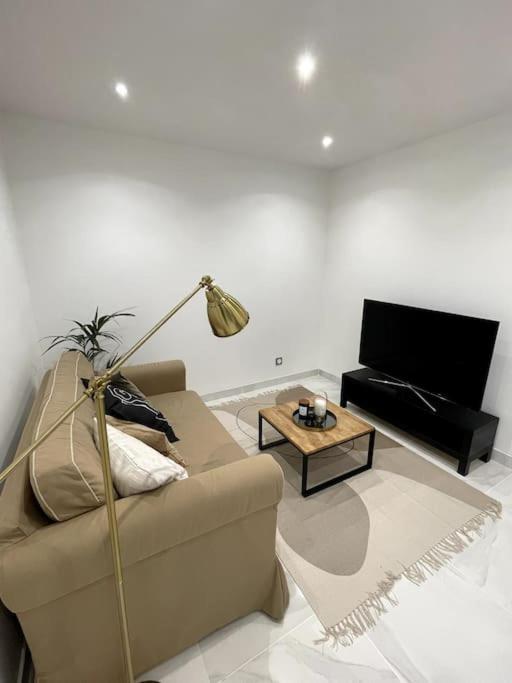 Appartement Cosy Et Moderne Proche De Disneyland Bussy-Saint-Georges Exterior photo
